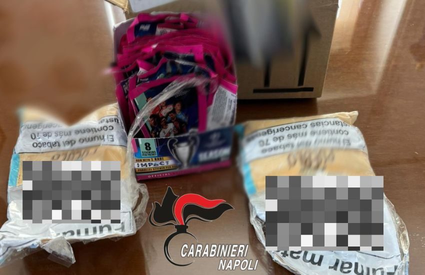 Napoli: ordina online figurine di calciatori ma gli arrivano 2 buste di droga da 180g