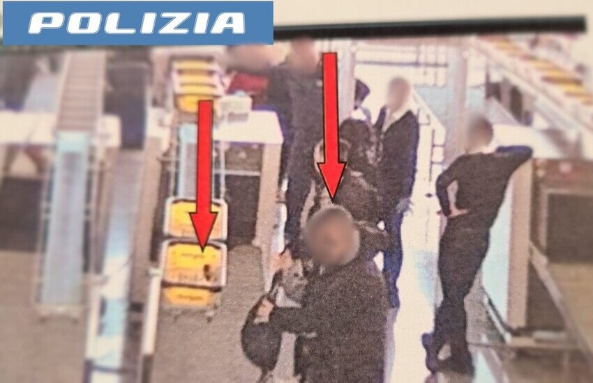 Catania, ruba smartwatch in aeroporto: scoperto e denunciato dalla polizia