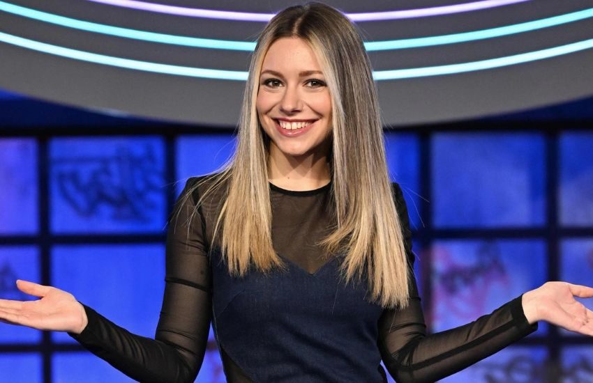 Chi è Valentina Barbieri, biografia, carriera e curiosità sulla comica