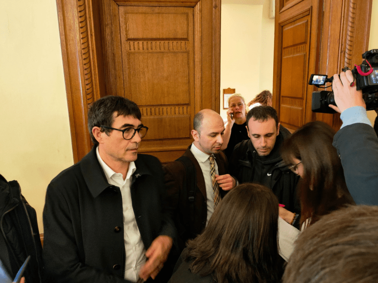 Ilaria Salis di nuovo al guinzaglio Fratoianni e Zerocalcare