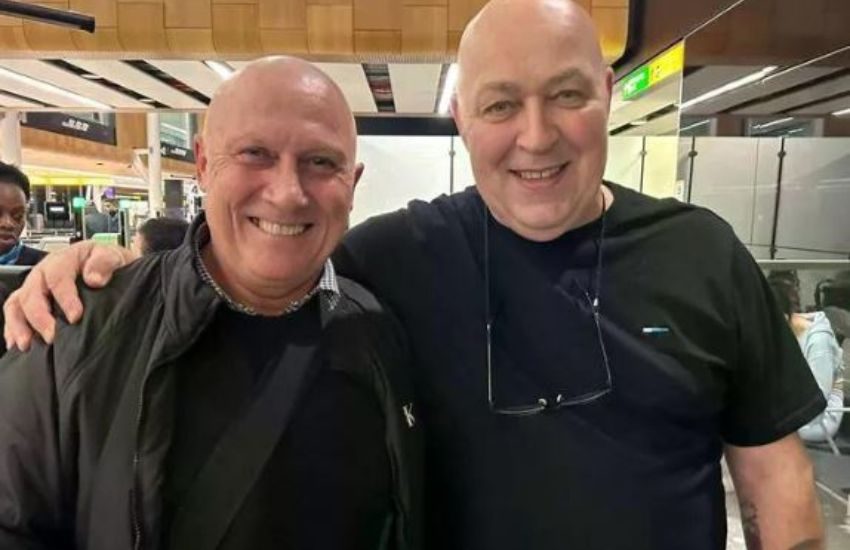 L’assurda storia di due passeggeri “cloni” sull’aereo: sono uguali, hanno lo stesso nome e lo stesso cognome