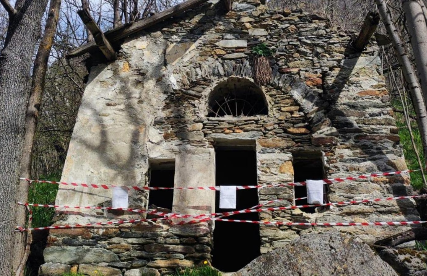 Ragazza uccisa ad Aosta, è caccia al 20enne che era con lei: “Cercavano la casa dei fantasmi”