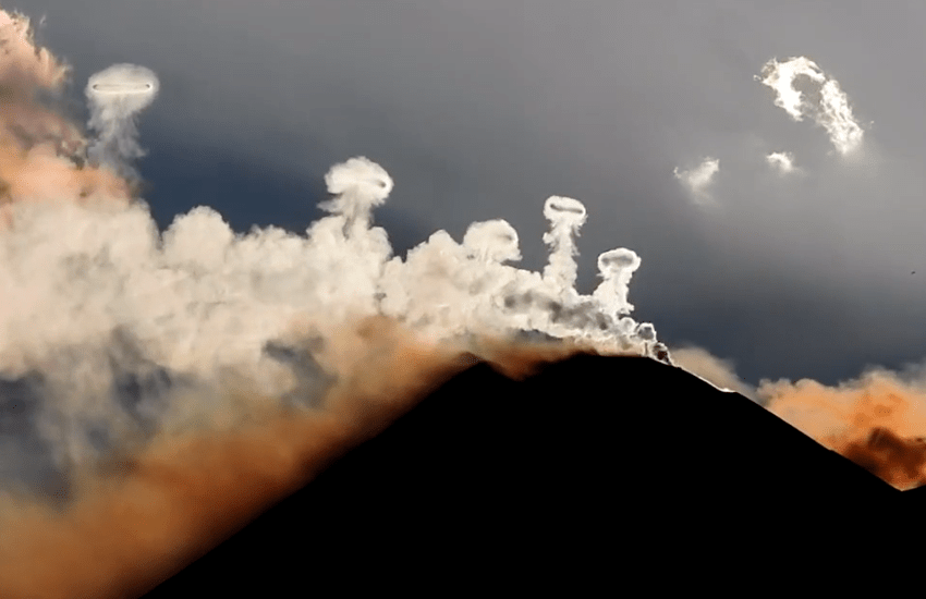 Etna in attività: tremori in crescita, allerta arancione confemata per l’aeroporto