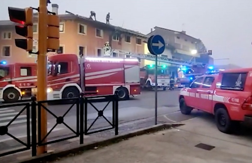 Udine, incendio in un condominio: numerosi intossicati, una donna in gravissime condizioni
