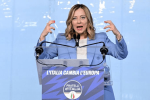 Meloni ad Atreju: “Qui si misurano le idee, chi scappa non ha contenuti”