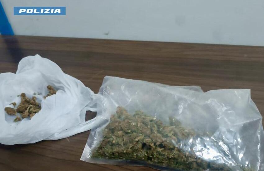 Spaccio nel Salento. Fermato per una rissa viene trovato con della marijuana, arrestato 49enne