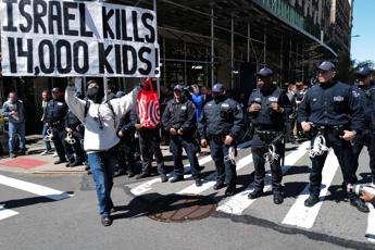 Israele, cresce protesta in università Usa: 150 arresti a New York