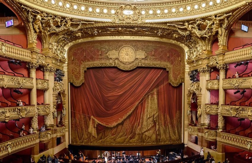 Chieti: musicista dopo essersi esibito in teatro da in escandescenza e aggredisce i carabinieri