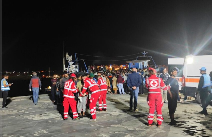 Lampedusa, naufraga barchino, morta 18enne, salvati 45 migranti