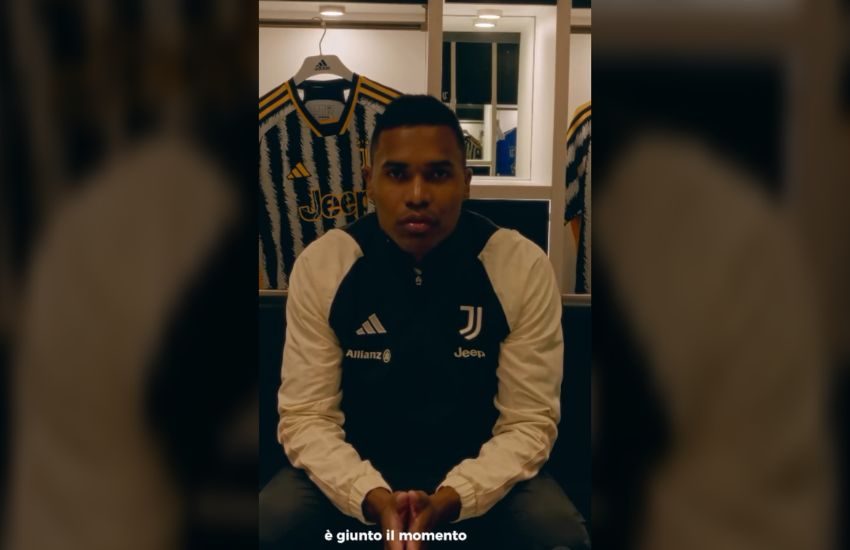 Alex Sandro, lettera ai tifosi della Juventus: “E’ giunto il momento di dirvi addio” (VIDEO)