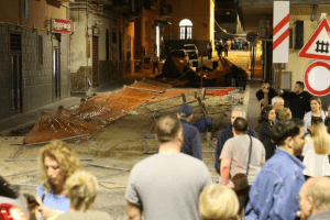 Terremoto, panico a Napoli e Campi Flegrei: gente in strada, famiglie evacuate (VIDEO)