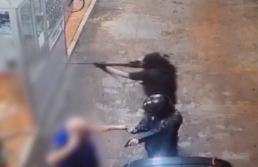 Col fucile a pompa assaltano prima un distributore, quindi un ristorante. Ricercati in provincia di Latina