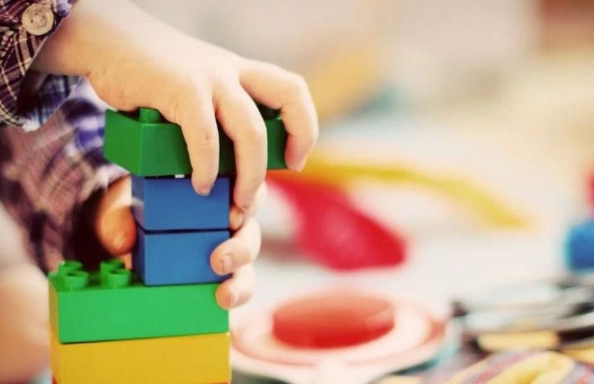 Arrestato educatore: abusava sessualmente di bambini fra i 3 e i 5 anni