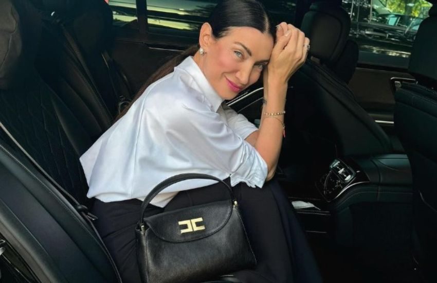 Condannata la stilista Elisabetta Franchi dopo la controversa frase: “Assumo solo donne over 40 perché…”