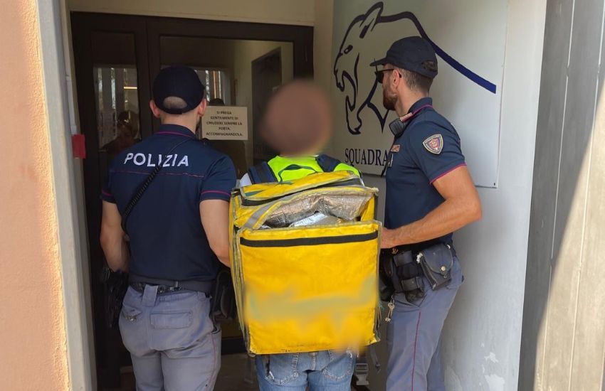 Catania, rider consegnava droga al posto di alimenti, arrestato