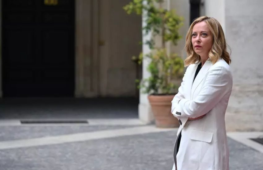Giorgia Meloni: “La sinistra è una barzelletta anche agli occhi dei suoi elettori”