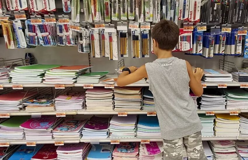 Scuola: nuova stangata sulle famiglie per libri e materiale degli studenti