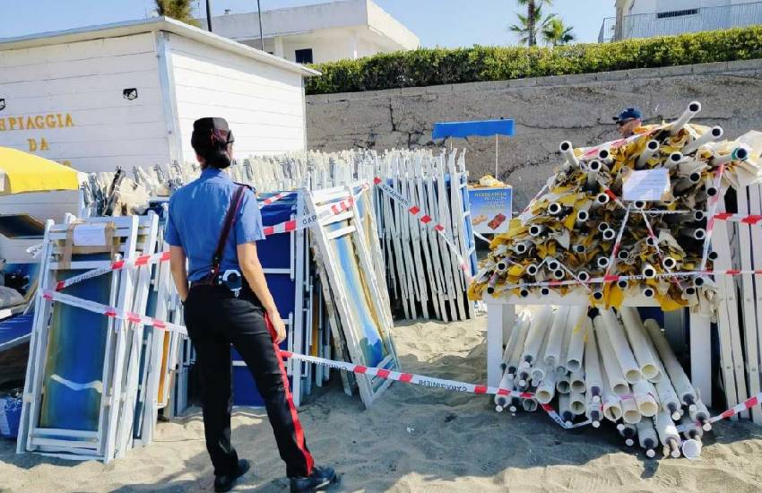 Stabilimenti balneari abusivi: sequestri e multe dei carabinieri pontini. Decine di ettari di spiaggia “liberati”