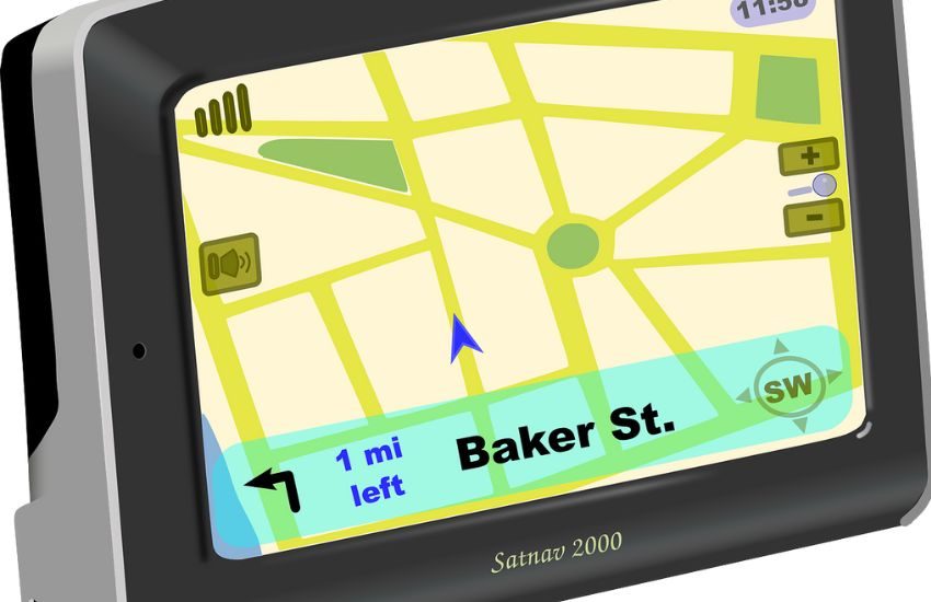 Segue il navigatore e resta bloccata tra le strade sterrate di campagna, intervengono i carabinieri