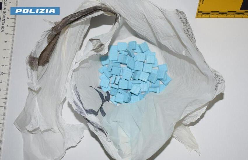 Spaccio nel Salento. Nascondeva 87 pastiglie di ecstasy in hotel, arrestato 23enne
