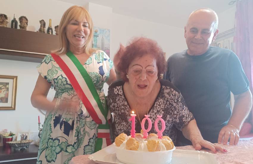 I primi 100 anni di Velina, supernonna pontina