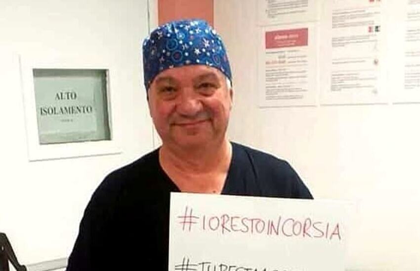 Malore fatale durante il bagno notturno, muore Primario 64enne