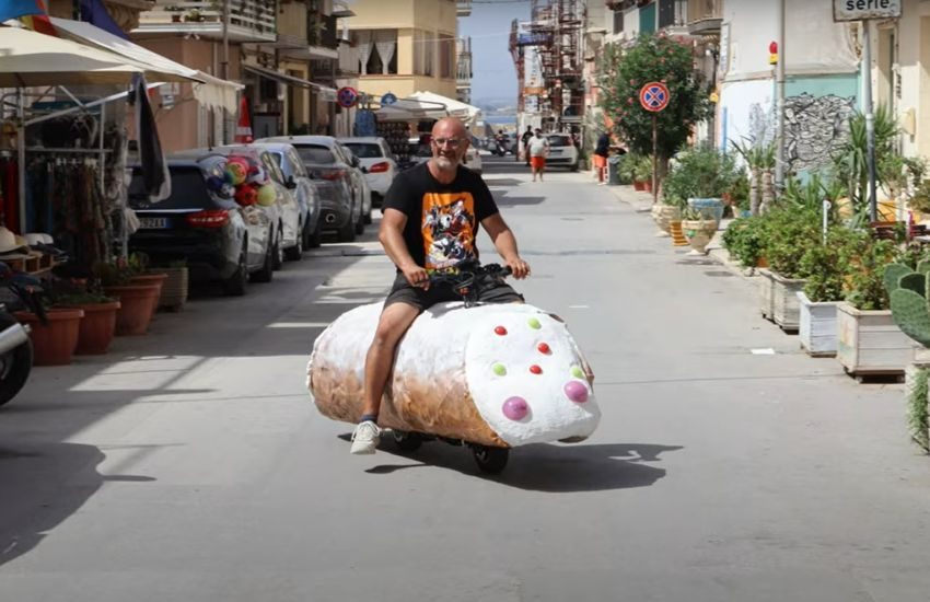 In viaggio sul cannolo che riscatta i siciliani: il messaggio dello youtuber Ugo Cammarata (VIDEO)