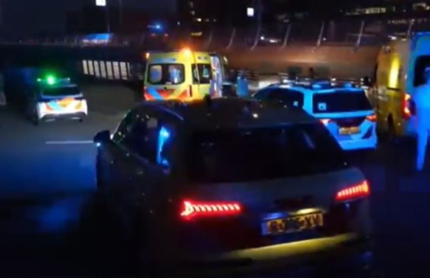 Terrore a Rotterdam, urla “Alla Akbar” e accoltellata persone a caso: c’è un morto