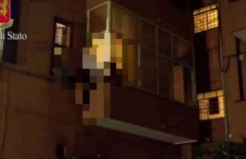 Orrore a Forlì, ragazza sorpresa nel sonno in casa: violentata e filmata