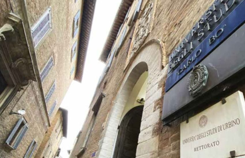 Urbino: licenziato prof assenteista da 21 anni, non dovrà però restituire gli stipendi e riceverà la pensione