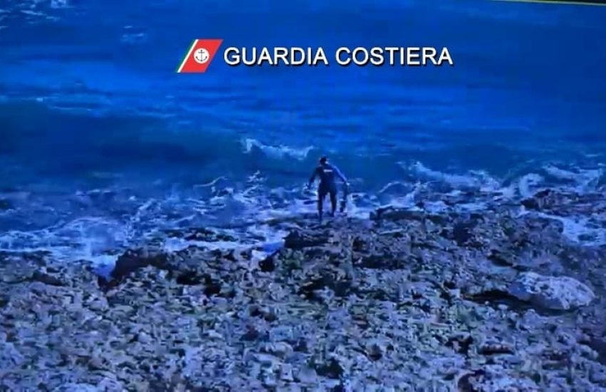 Disperso in mare, scatta l’allarme. Sub si nascondeva dai controlli, multato