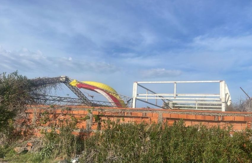 Padre e figlia si lanciano col parapendio, poi la tragedia: lui muore, lei è in gravi condizioni