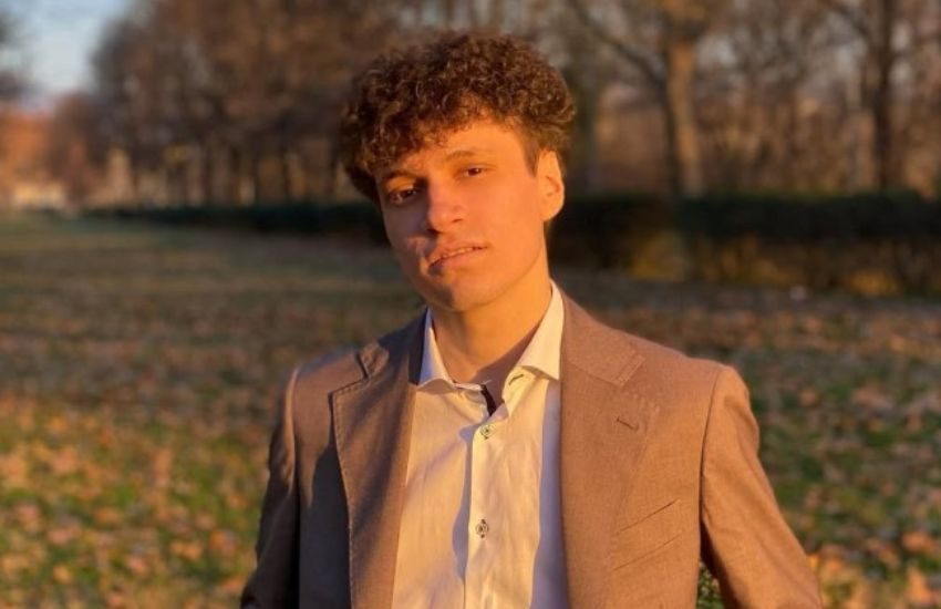 La drammatica storia di Marco: “Bullizzato e deriso, mi ha salvato dal suicidio mia mamma. Scendo in politica perché nessun ragazzo deve pensare che sia meglio morire”