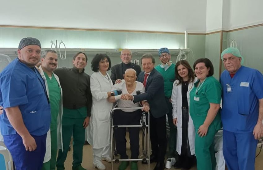 103enne da record: operato all’anca, è già in piedi dopo 24 ore