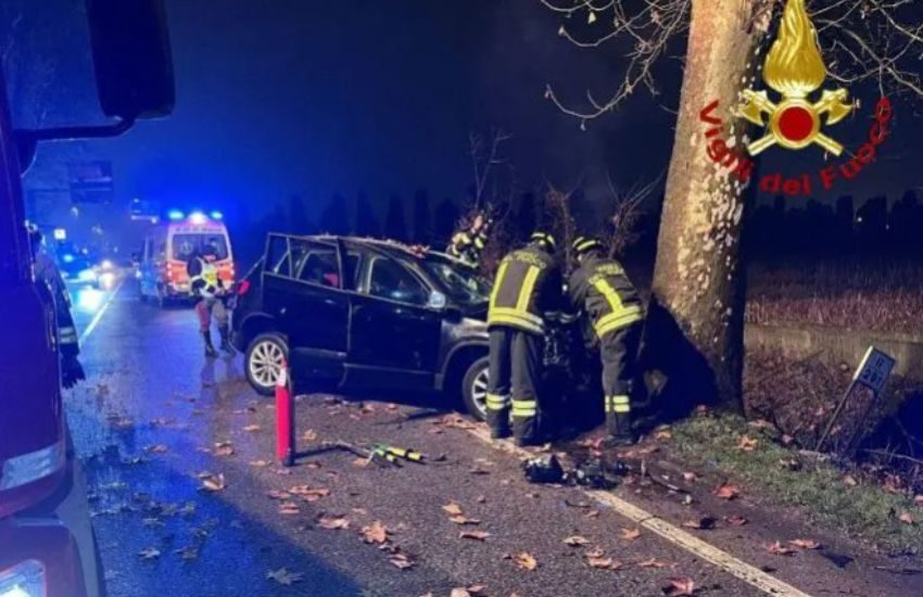 Auto si schianta contro un albero: muoiono i genitori, in gravi condizioni la figlia di 4 anni