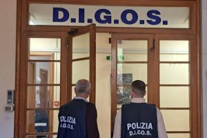 Roma, arrestato anarchico: aveva materiale su ordigni e sabotaggi