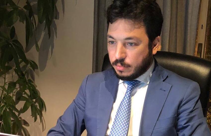 Trapani, caso referti istologici in ritardo: Ferdinando Croce si dimette tra le lacrime: “Lascio la direzione dell’Asp”