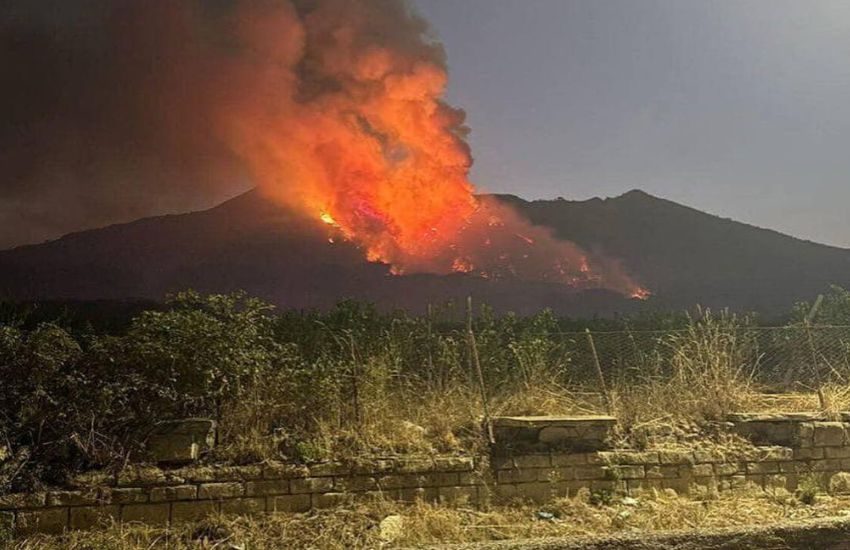 Incendio al Vesuvio: dichiarata la mobilitazione straordinaria della Protezione Civile