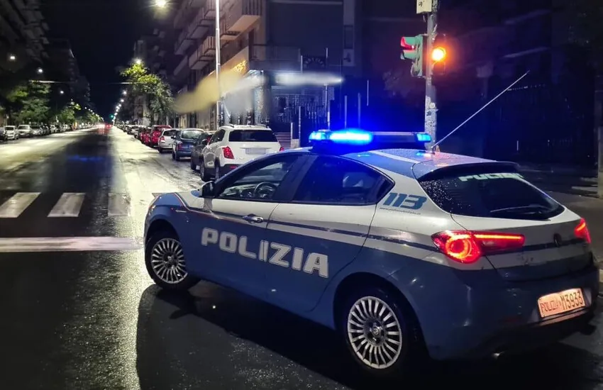 Catania, 18enne tenta di rubare uno scooter, ma viene scoperto e arrestato dalla Polizia