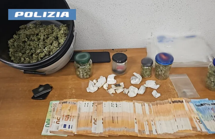 Arrestato giovane a Catania: sequestrati oltre 470 grammi di droga e 10.900 euro in contanti