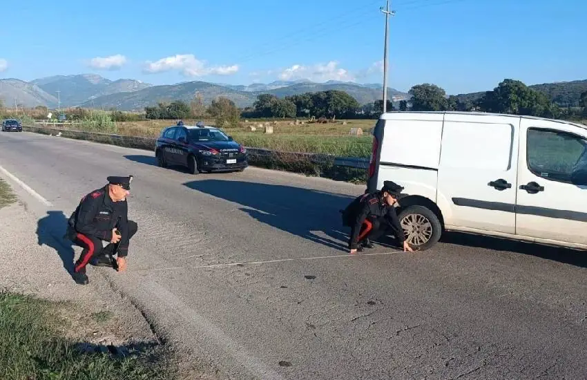 Ancora sangue sulle strade del Lazio: furgone travolge una bici elettrica, ciclista elitrasportato a Roma in gravi condizioni. E’ successo a Fondi