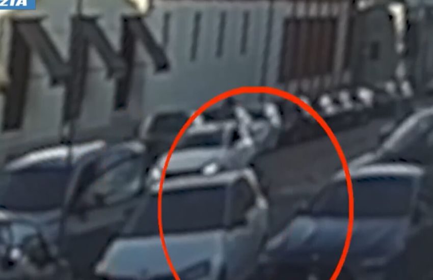 Rapina in pieno giorno a Milano: strappati orecchini da 100mila euro