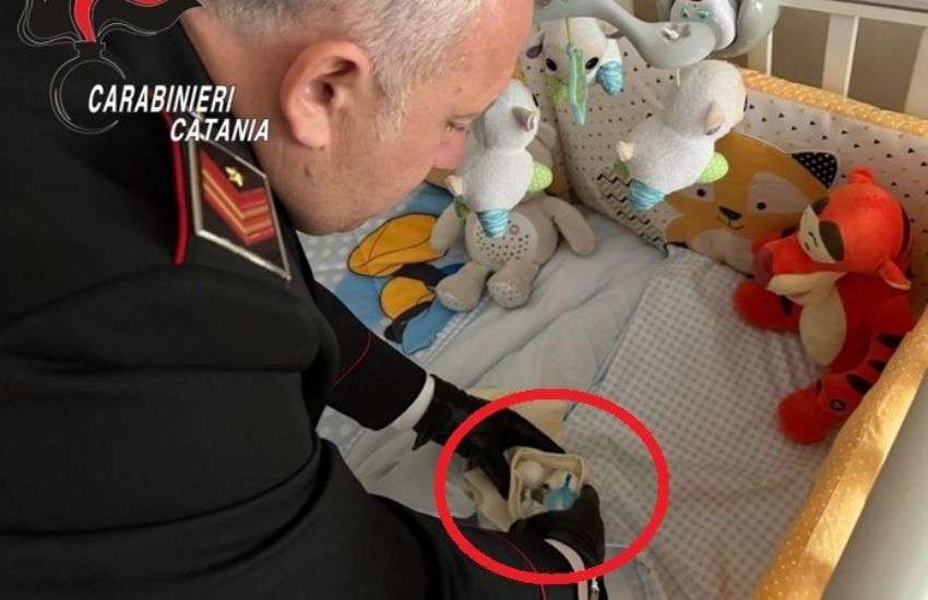 Acireale, blitz antidroga in piazza Dante: arrestato due volte in cinque giorni un pusher 27enne