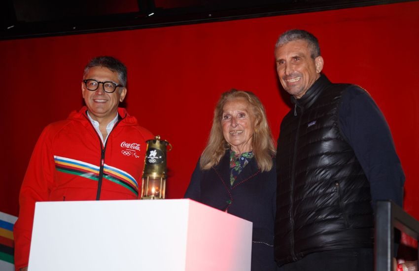 Orgoglio siciliano: lo Stop del Viaggio della Fiamma Olimpica nello stabilimento Sibeg