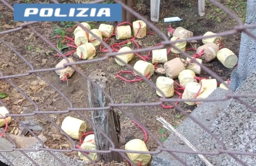 Catania, controlli della Polizia contro gli esplosivi illegali: arrestato 38enne