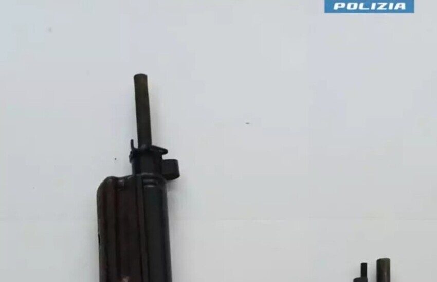 Siracusa, arsenale nascosto in un palazzo della zona nord