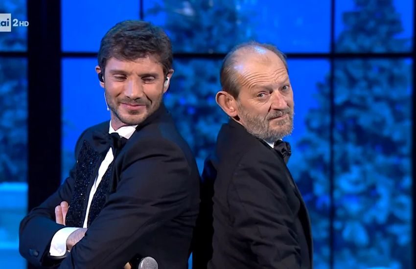 Lutto per Stefano De Martino: è morto il padre Enrico, aveva 61 anni