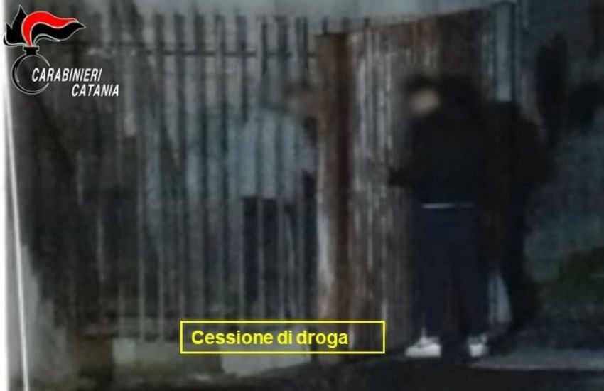 Operazione “Game Over” a Randazzo: 14 persone colpite da misure cautelari