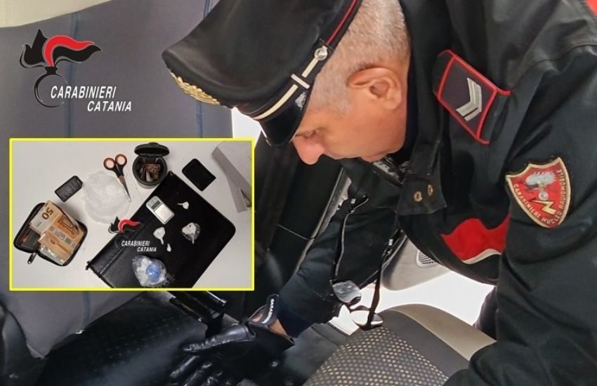 Fregato dal temporale ad Aci Sant’Antonio, 55enne arrestato con cocaina