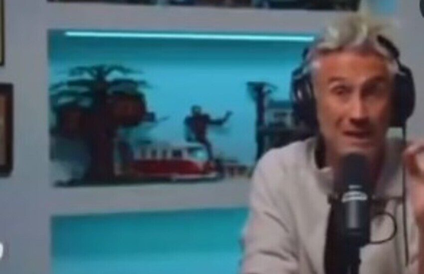 Schettini: «La scuola sarà anche online e i prof venderanno i loro contenuti». È polemica sul web